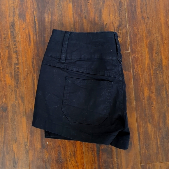 Shorts - Picture 2 of 2